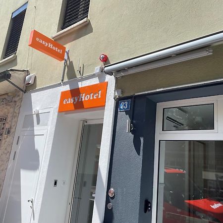 Easyhotel Zuerich Main Station Bagian luar foto