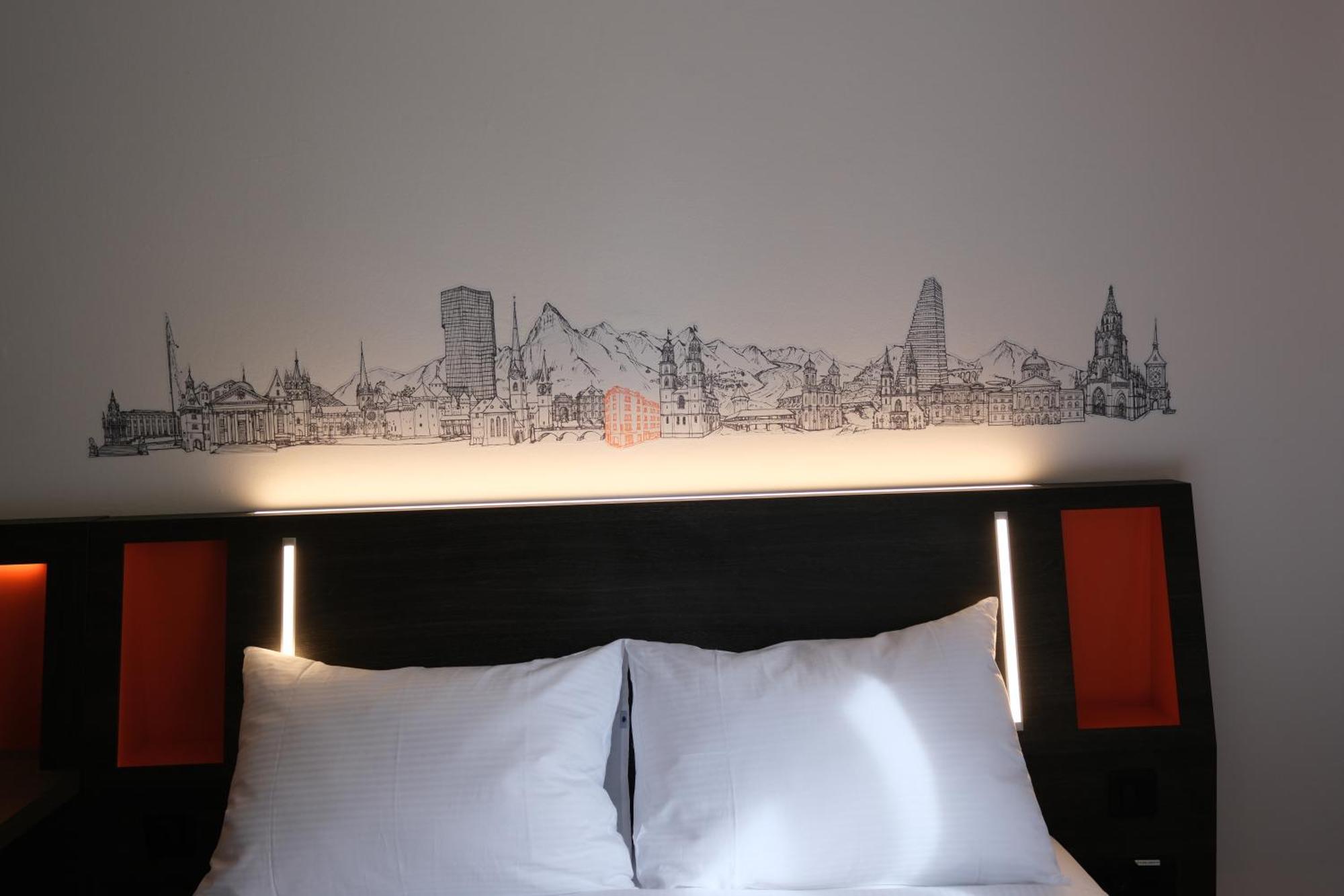 Easyhotel Zuerich Main Station Bagian luar foto