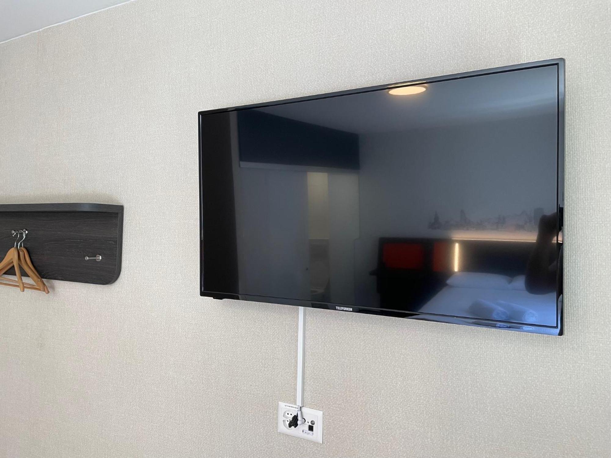 Easyhotel Zuerich Main Station Bagian luar foto